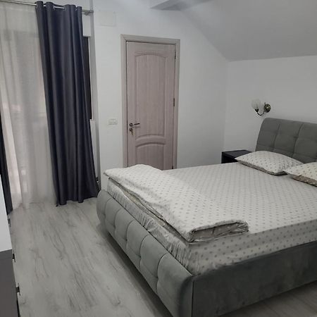 Vila Mae Star Curtea de Argeş Extérieur photo