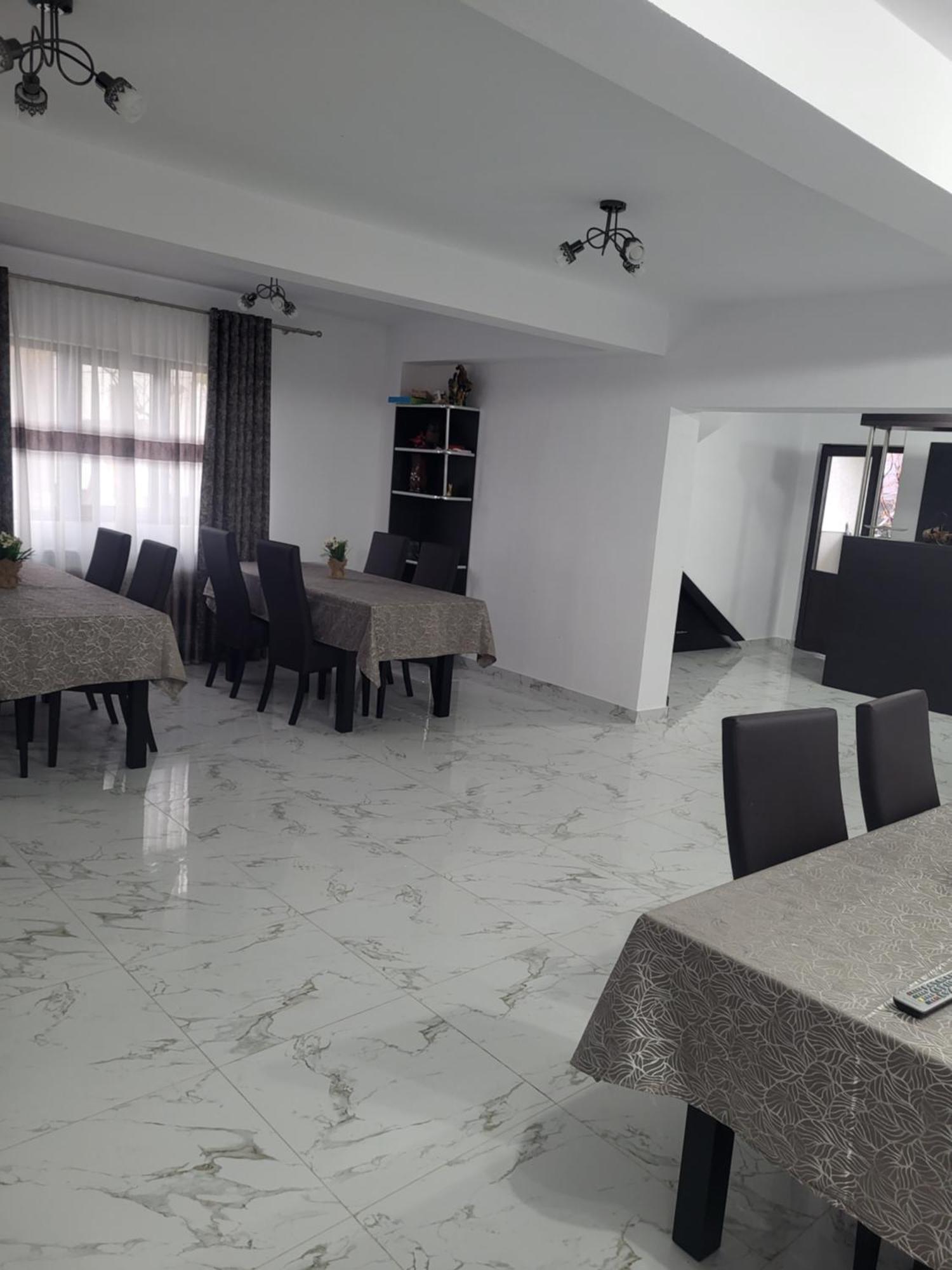 Vila Mae Star Curtea de Argeş Extérieur photo